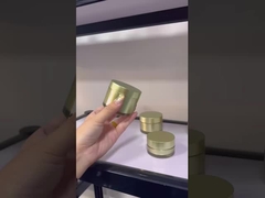 Può essere utilizzata una bottiglia di crema da parete spessa in oro PET con processo di elettroplatazione da 50 ml/30 ml/15 ml